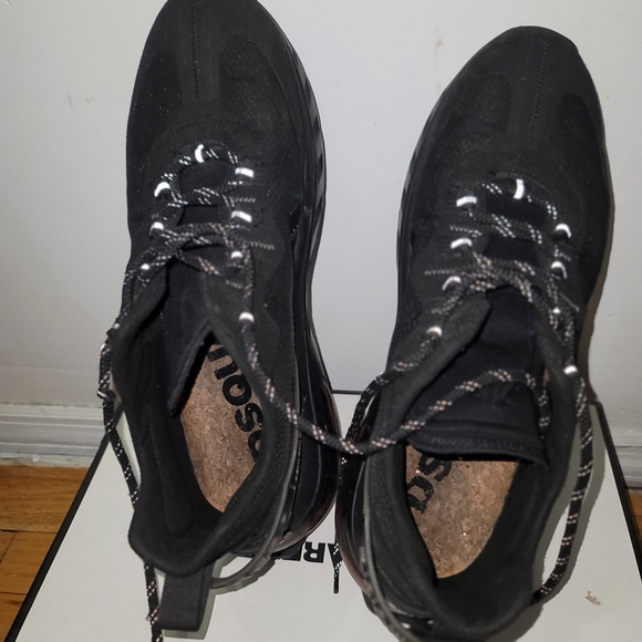 Beautiful black dsquared2 sneakers good condition size 12 - Picture 6 of 8